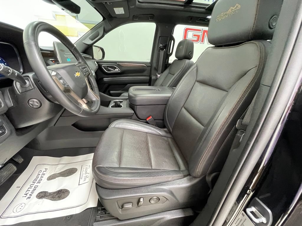 Used 2023 Chevrolet Suburban High Country AWD/4WD image 21