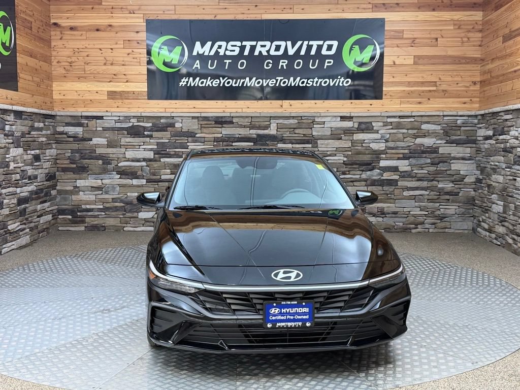 Used 2024 Hyundai Elantra SEL FWD video 2