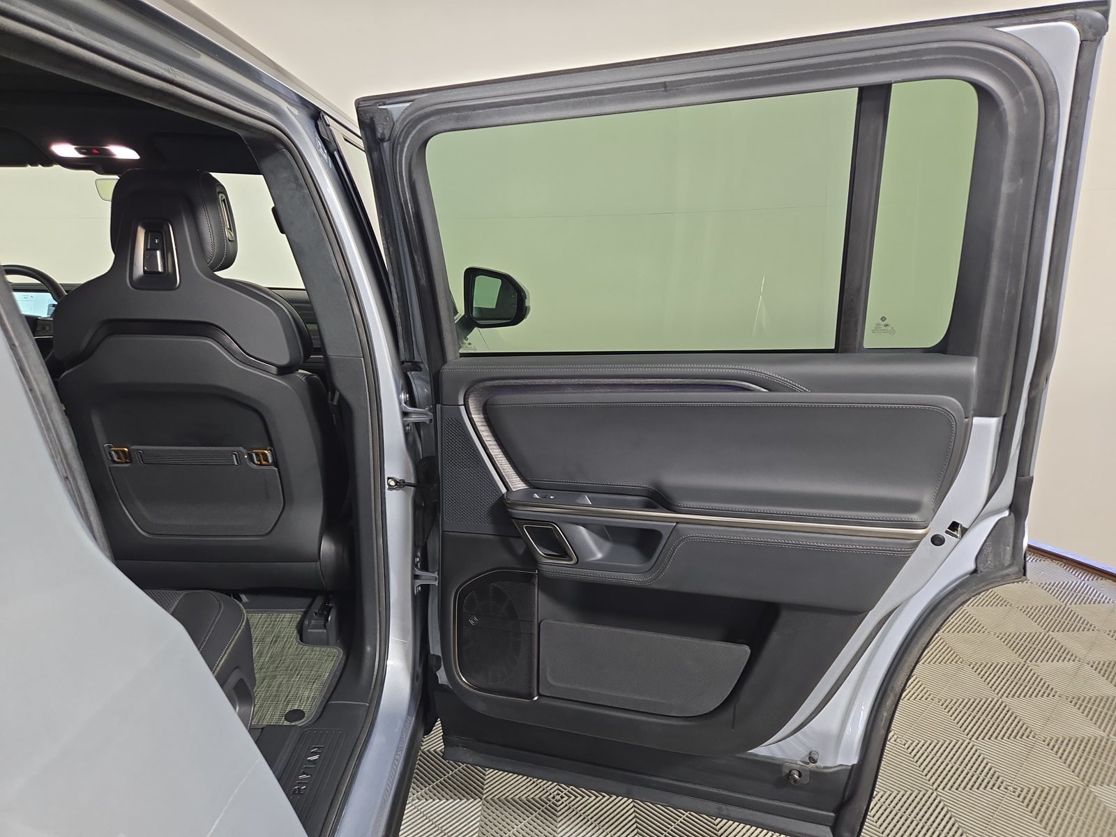 Used 2024 Rivian R1S Adventure Quad AWD/4WD image 19