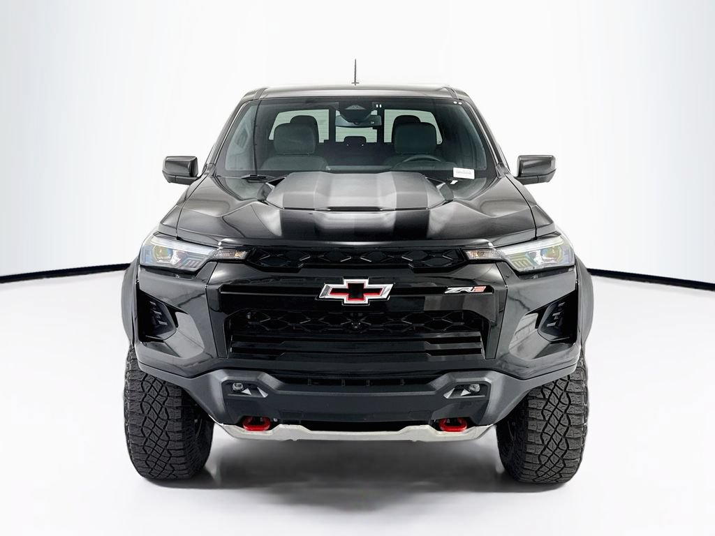 Used 2024 Chevrolet Colorado ZR2 w/ ZR2 Convenience Package III AWD/4WD image 2
