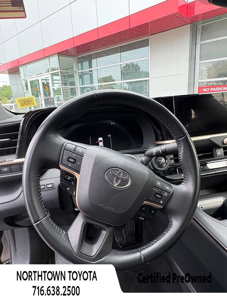 Used 2023 Toyota Crown AWD/4WD image 20