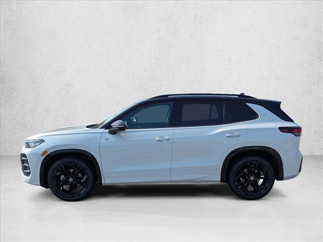 New 2026 Volkswagen Tiguan SE R-Line FWD image 8