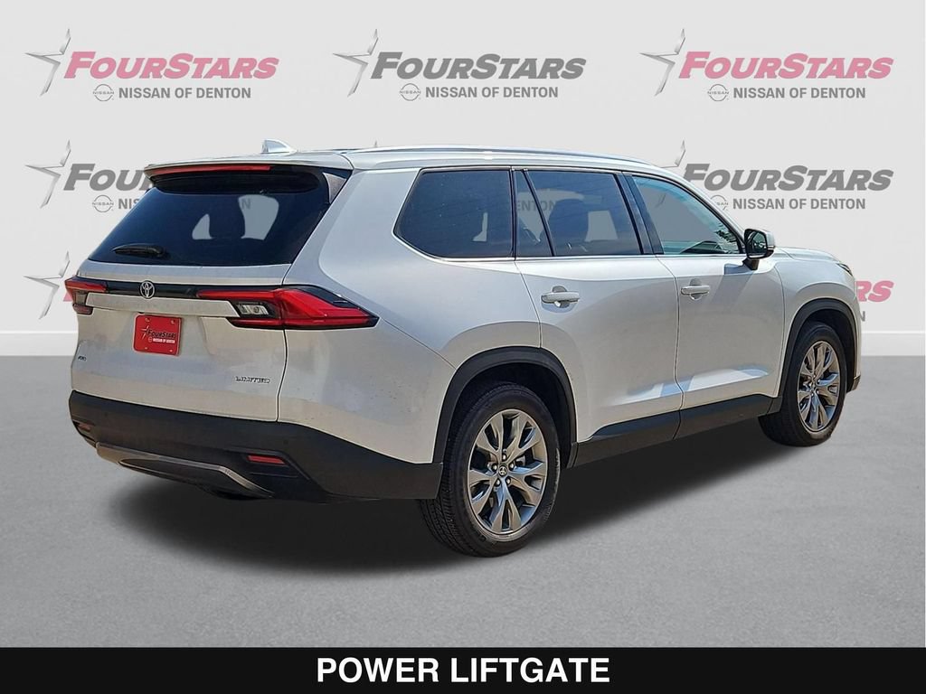 Used 2024 Toyota Grand Highlander AWD image 4