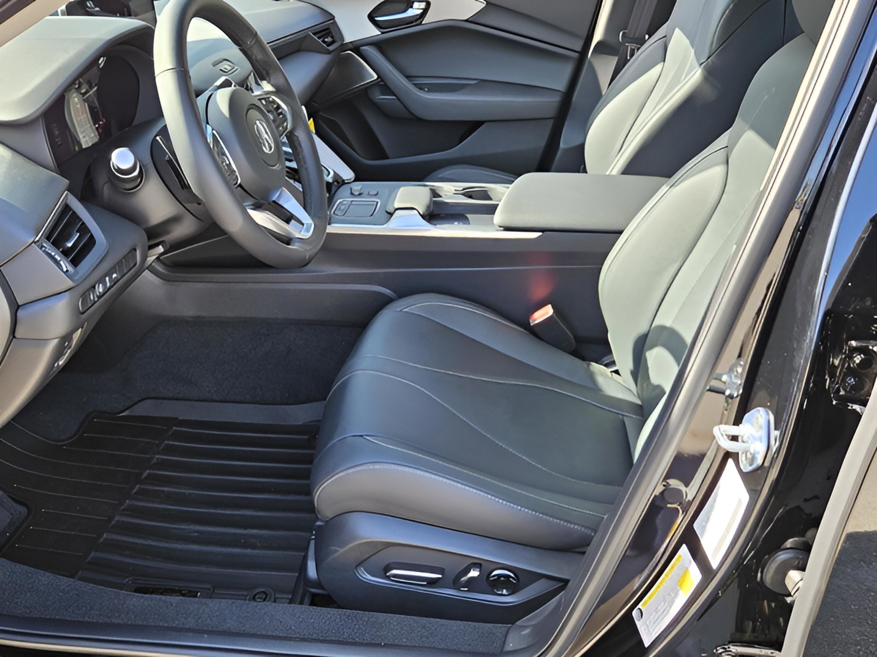 New 2025 Acura TLX w/Technology Package image 9