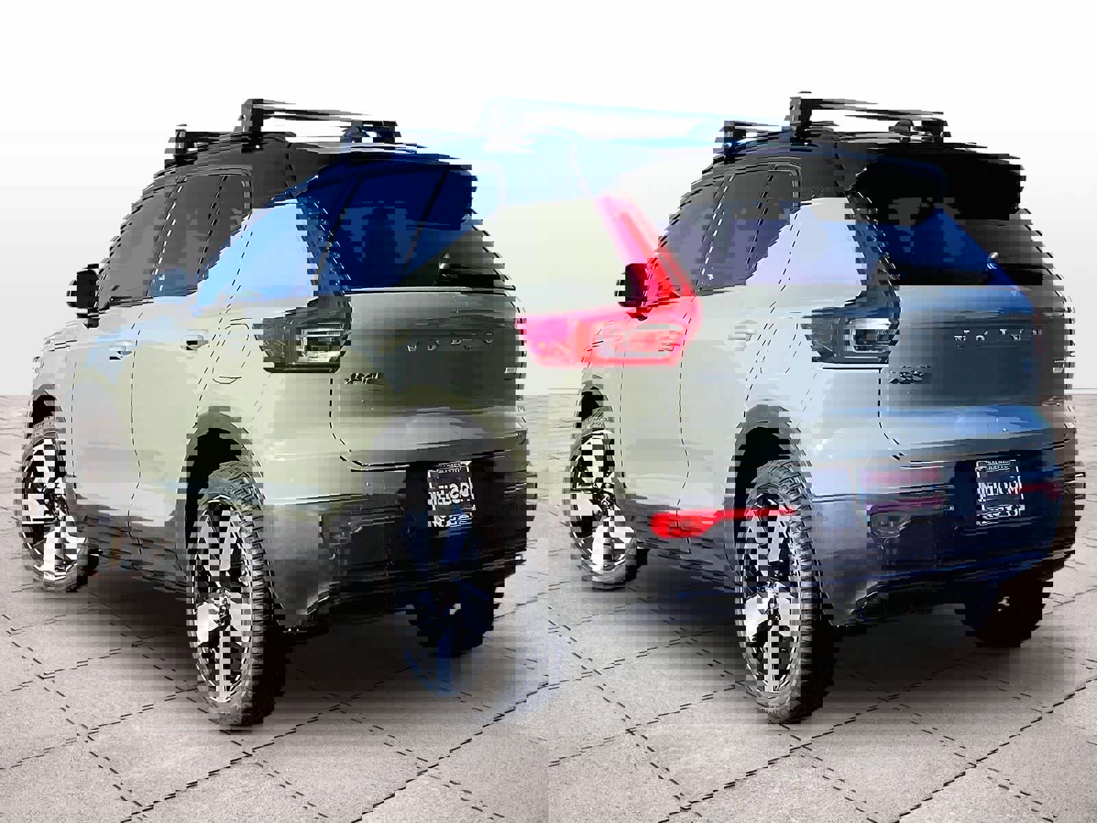 Used 2023 Volvo XC40 Recharge Ultimate image 15