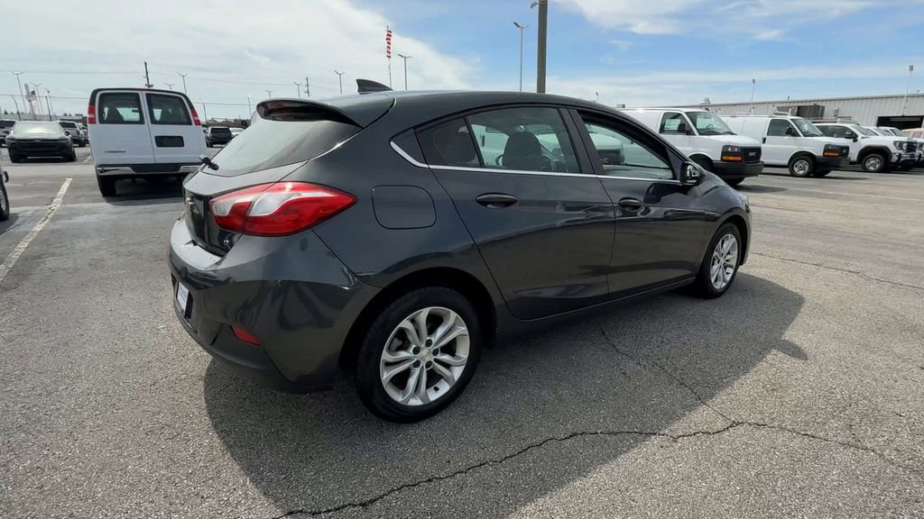 Used 2019 Chevrolet Cruze LT image 8