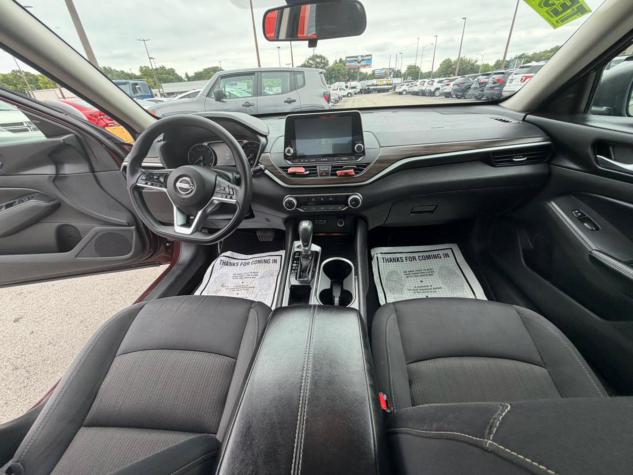Used 2024 Nissan Altima 2.5 SV FWD image 18