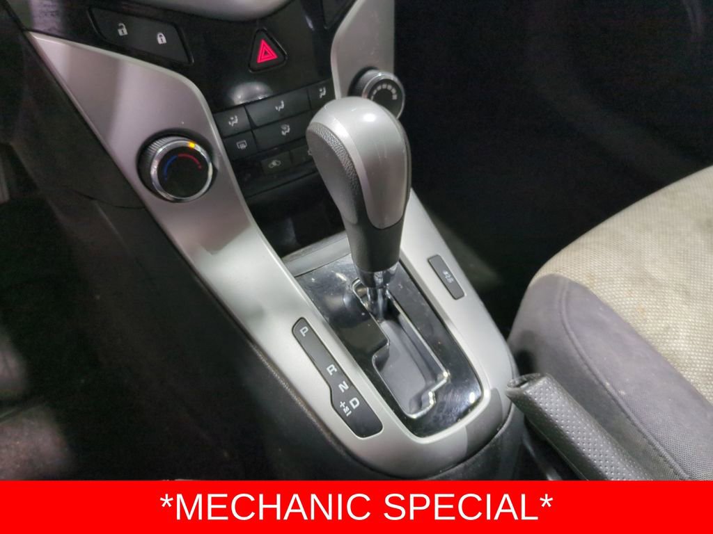 Used 2014 Chevrolet Cruze LS image 30