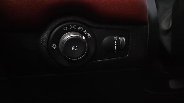 Used 2021 Dodge Durango SRT w/ Premium Interior Group AWD/4WD image 34