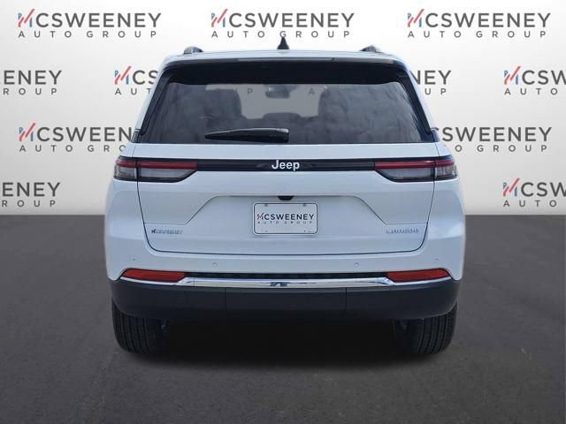 New 2026 Jeep Grand Cherokee Laredo RWD image 4