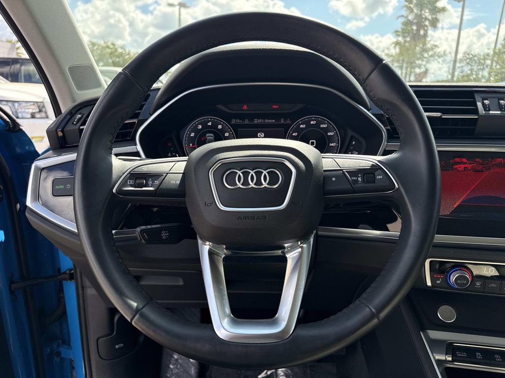 Used 2020 Audi Q3 2.0T Premium Plus AWD/4WD image 29