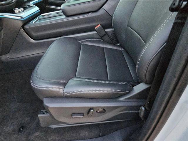 New 2025 Ford Expedition Platinum w/ Driver's Package image 3