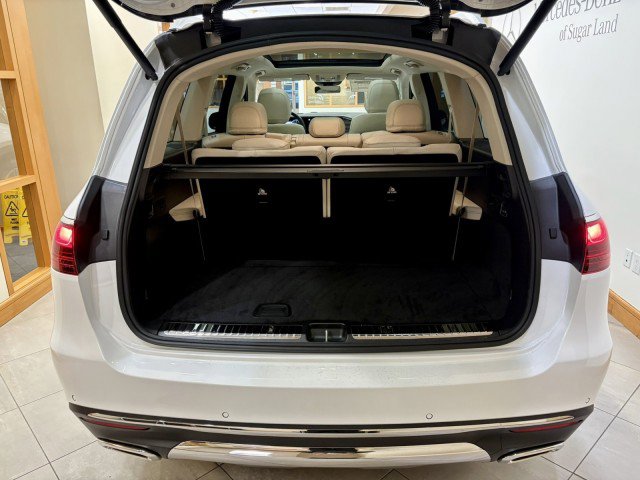 New 2026 Mercedes-Benz GLS 450 4MATIC image 27
