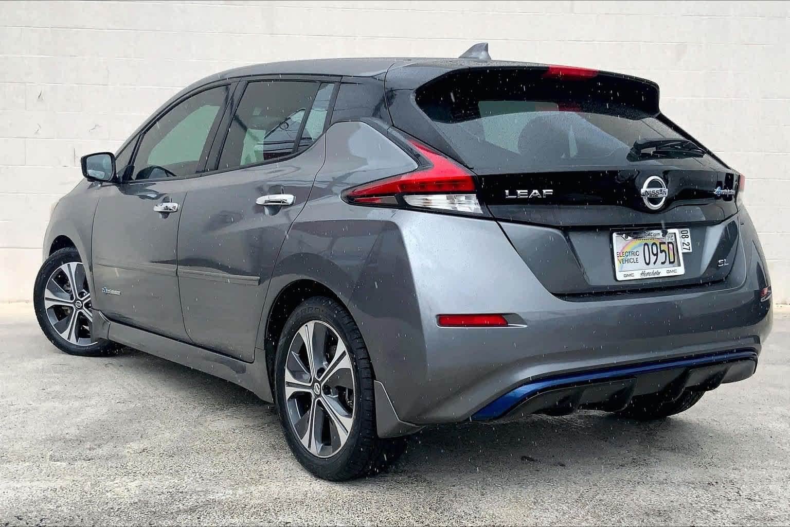 Used 2018 Nissan Leaf SL w/ SL Technology Package FWD image 4