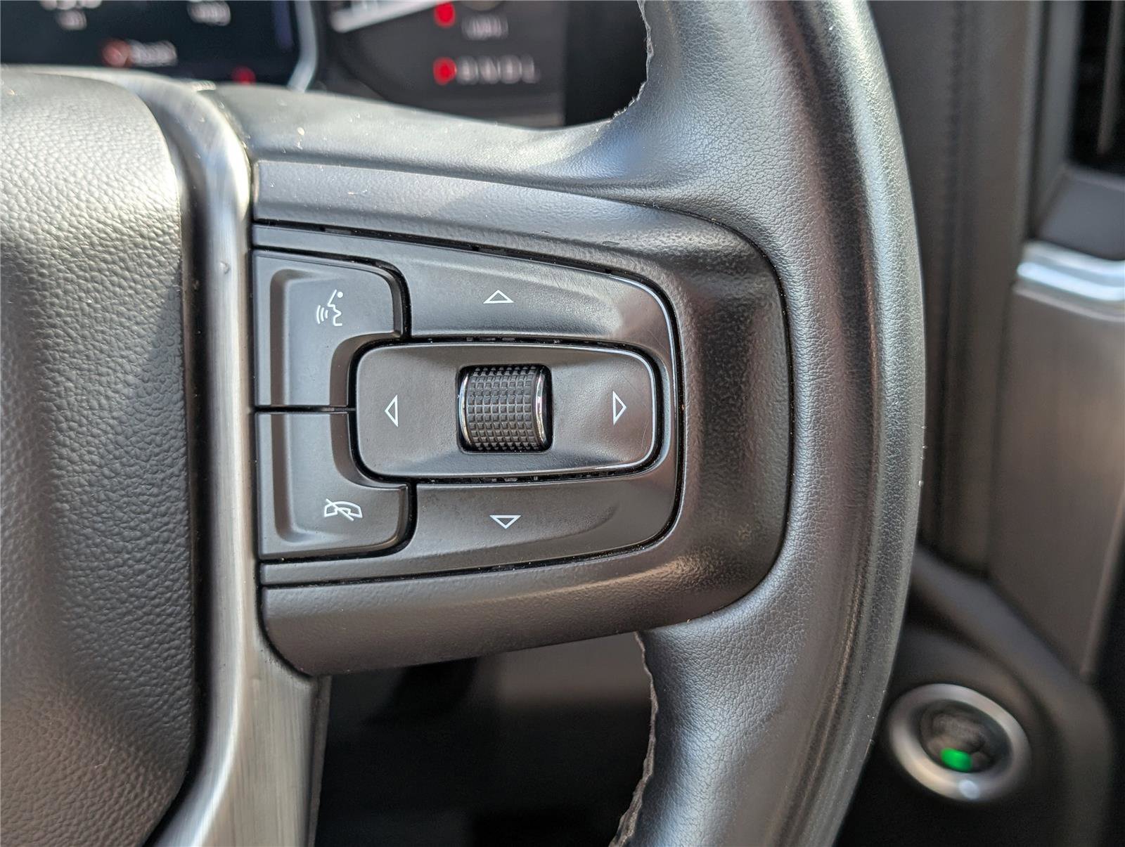 Used 2023 GMC Sierra 3500 Denali w/ Denali Ultimate Package image 25