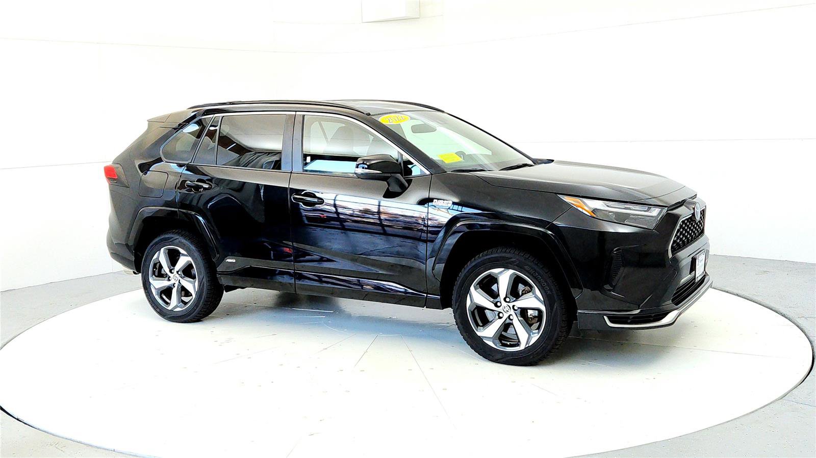 Certified 2022 Toyota RAV4 SE image 7