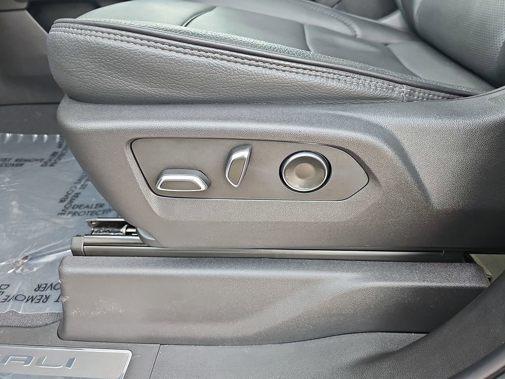 Used 2024 GMC Sierra 1500 Denali w/ Denali Reserve Package image 34