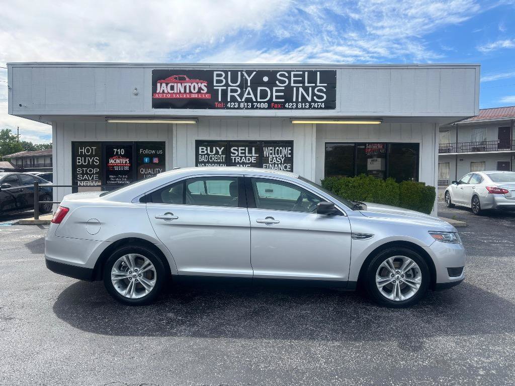 Used 2018 Ford Taurus SE
