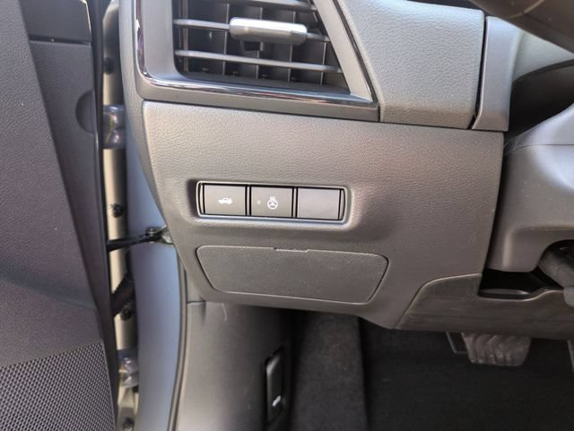 New 2026 Nissan Sentra SR w/ SR All Weather Package FWD image 16