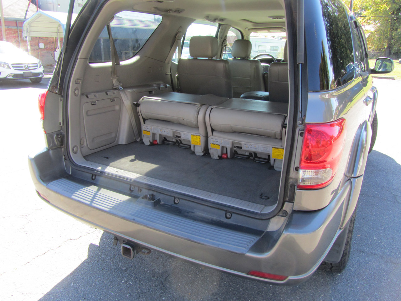 Used 2006 Toyota Sequoia SR5 image 20