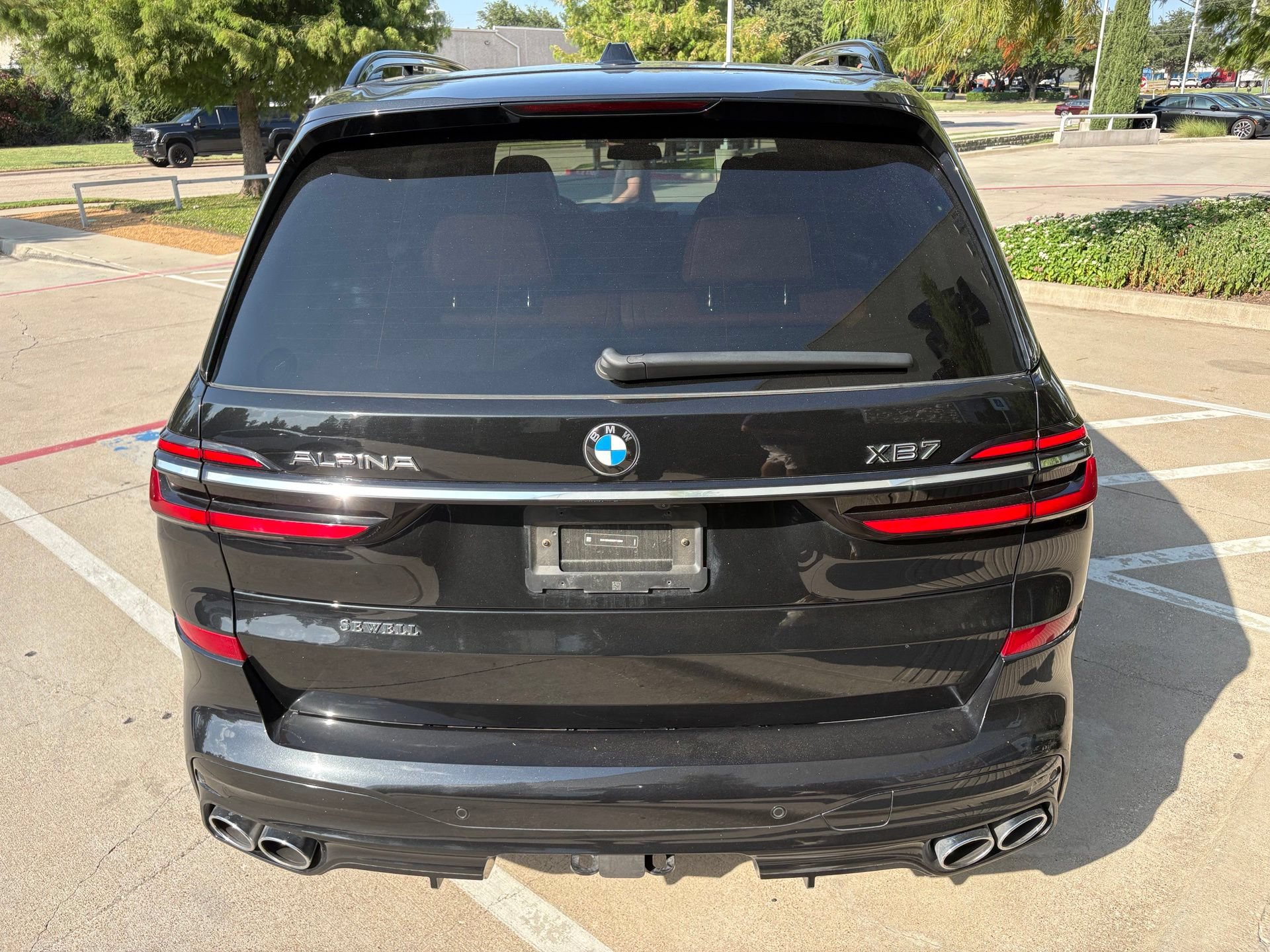 Used 2025 BMW ALPINA XB7 AWD/4WD image 5
