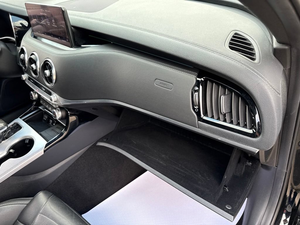 Used 2022 Kia Stinger GT2 RWD image 48
