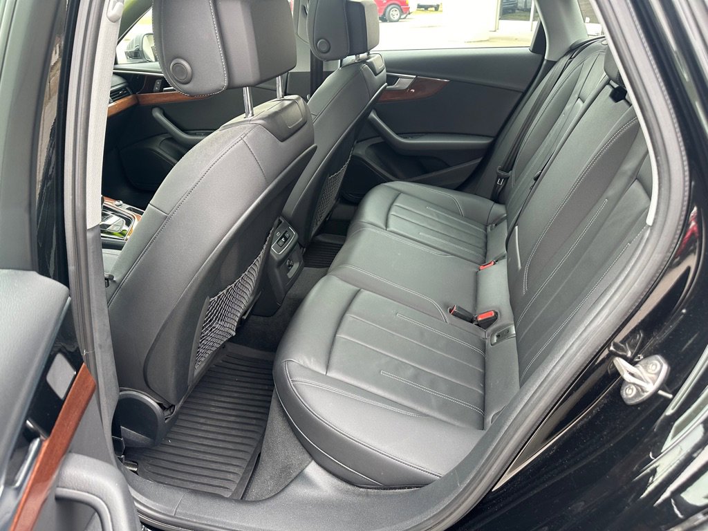 Used 2021 Audi A4 2.0T Premium w/ Convenience Package image 21