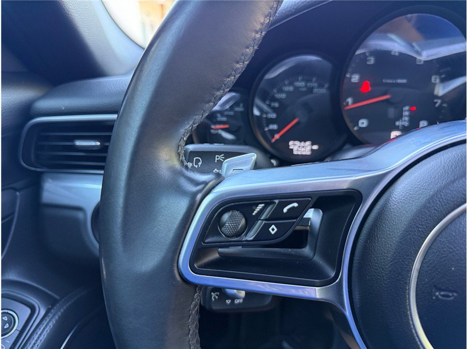 Used 2017 Porsche 911 Carrera RWD image 27