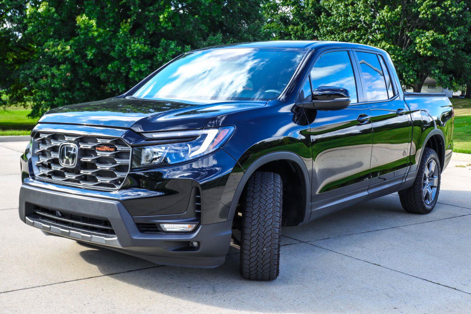Used 2024 Honda Ridgeline TrailSport image 3