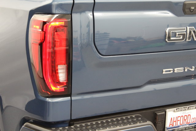 Used 2025 GMC Sierra 1500 Denali Ultimate AWD/4WD image 7