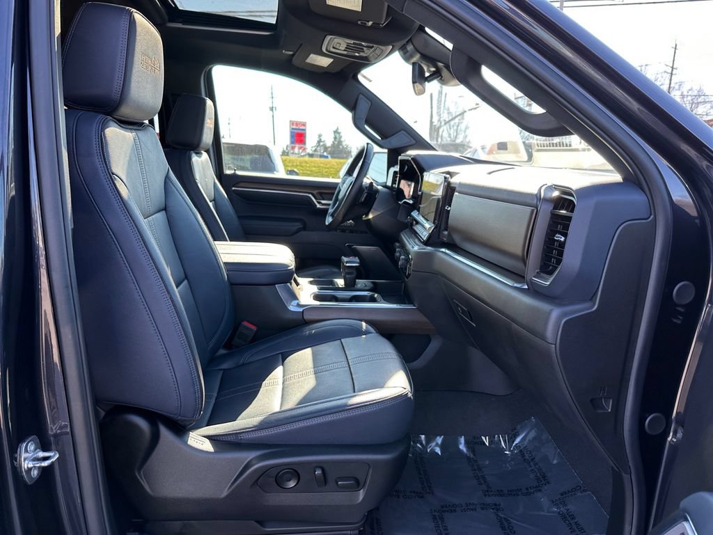 Used 2024 Chevrolet Silverado 1500 High Country AWD/4WD image 22