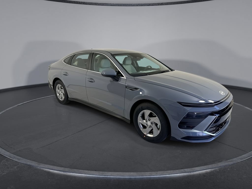 New 2026 Hyundai Sonata SE FWD image 2