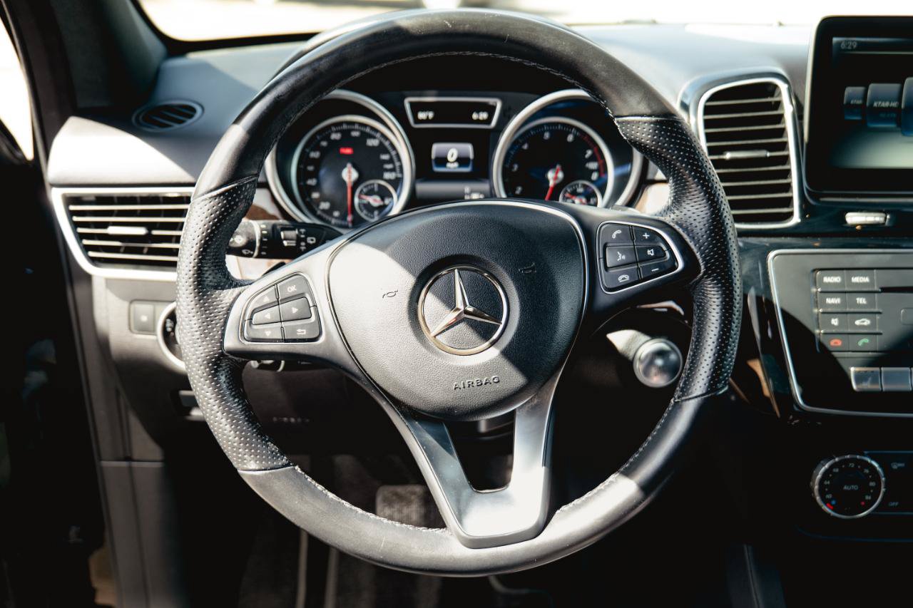Used 2016 Mercedes-Benz GLE 350 w/ Premium Package image 10