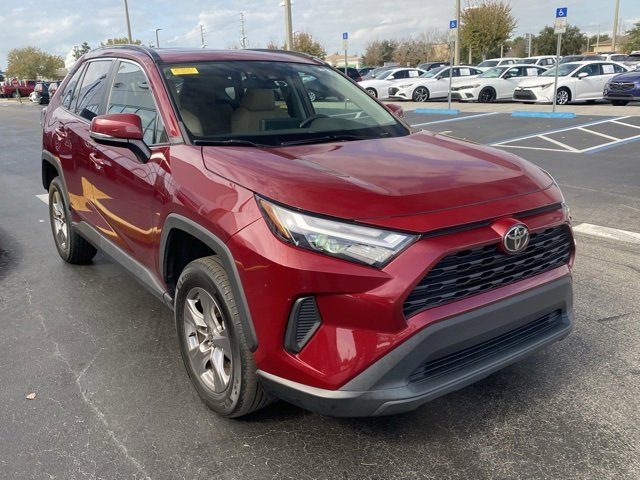 Used 2022 Toyota RAV4 XLE image 2