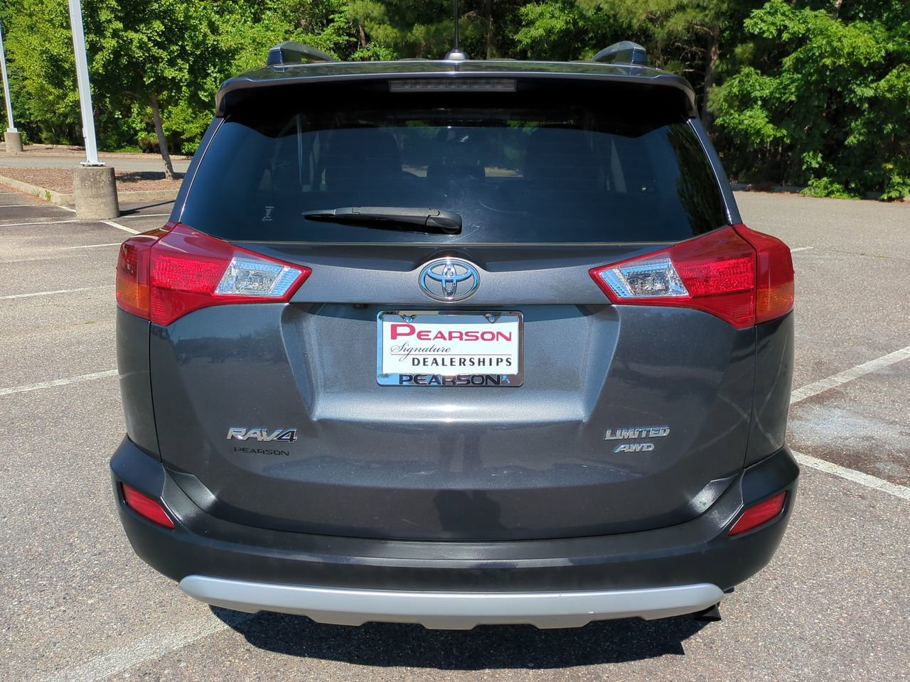 Used 2015 Toyota RAV4 Limited w/ Outdoor Package AWD/4WD image 5