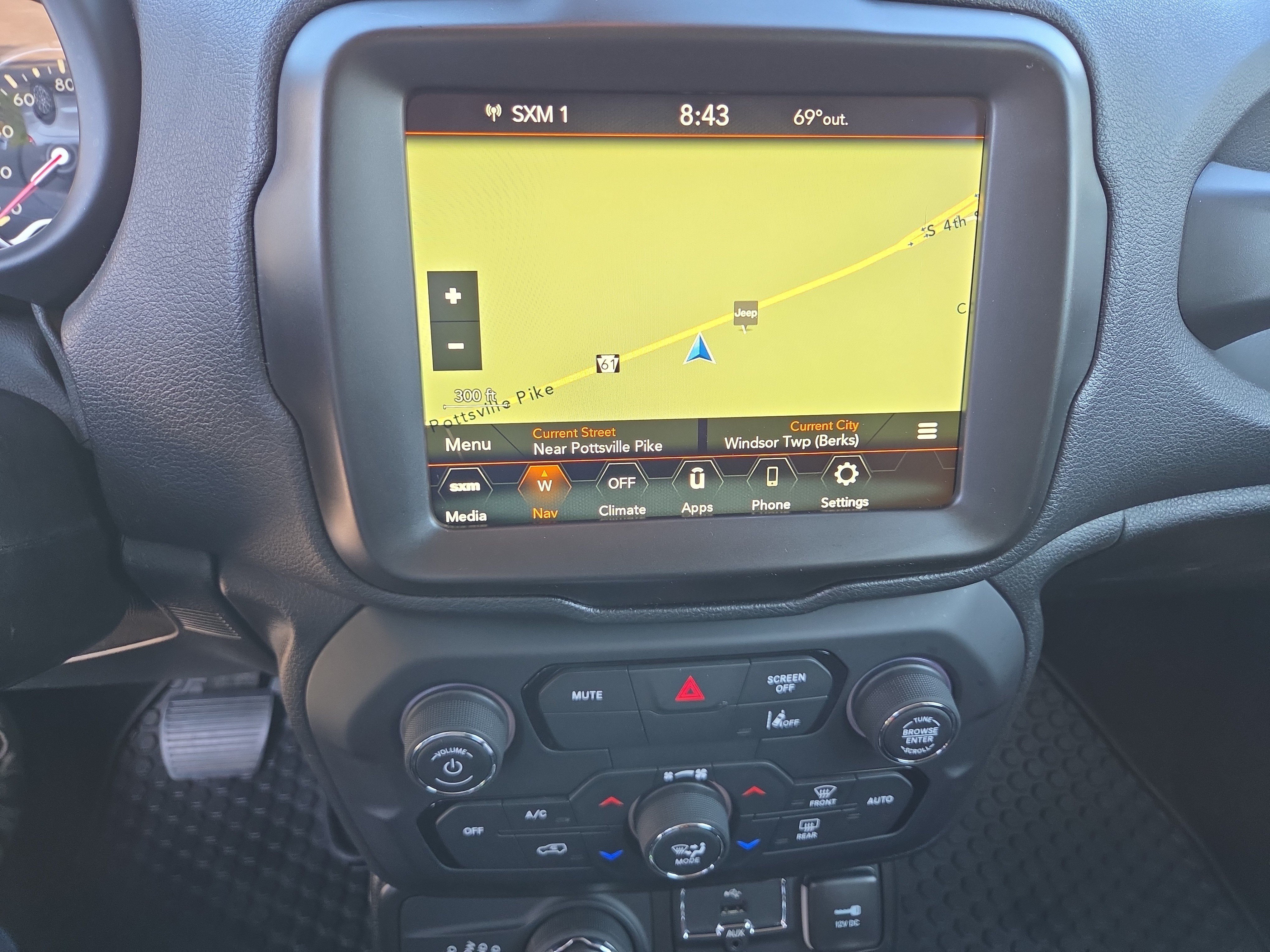 Certified 2023 Jeep Renegade Latitude AWD/4WD image 26