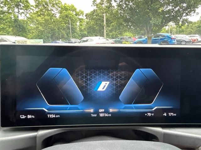 Used 2023 BMW i4 eDrive40 RWD image 14