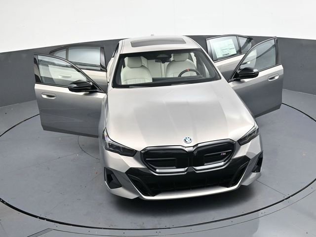 New 2025 BMW i5 M60 w/ Premium Package image 40