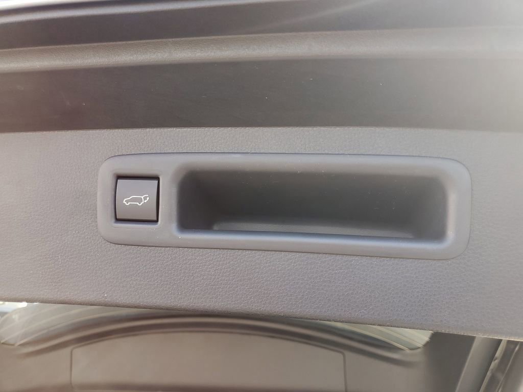 New 2026 Toyota Highlander XSE image 34