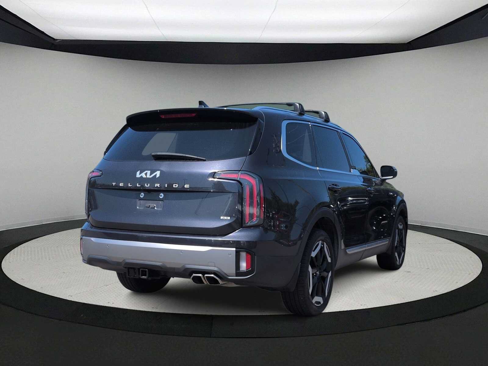 Used 2025 Kia Telluride EX w/ EX Captain's Chair Package AWD/4WD image 8