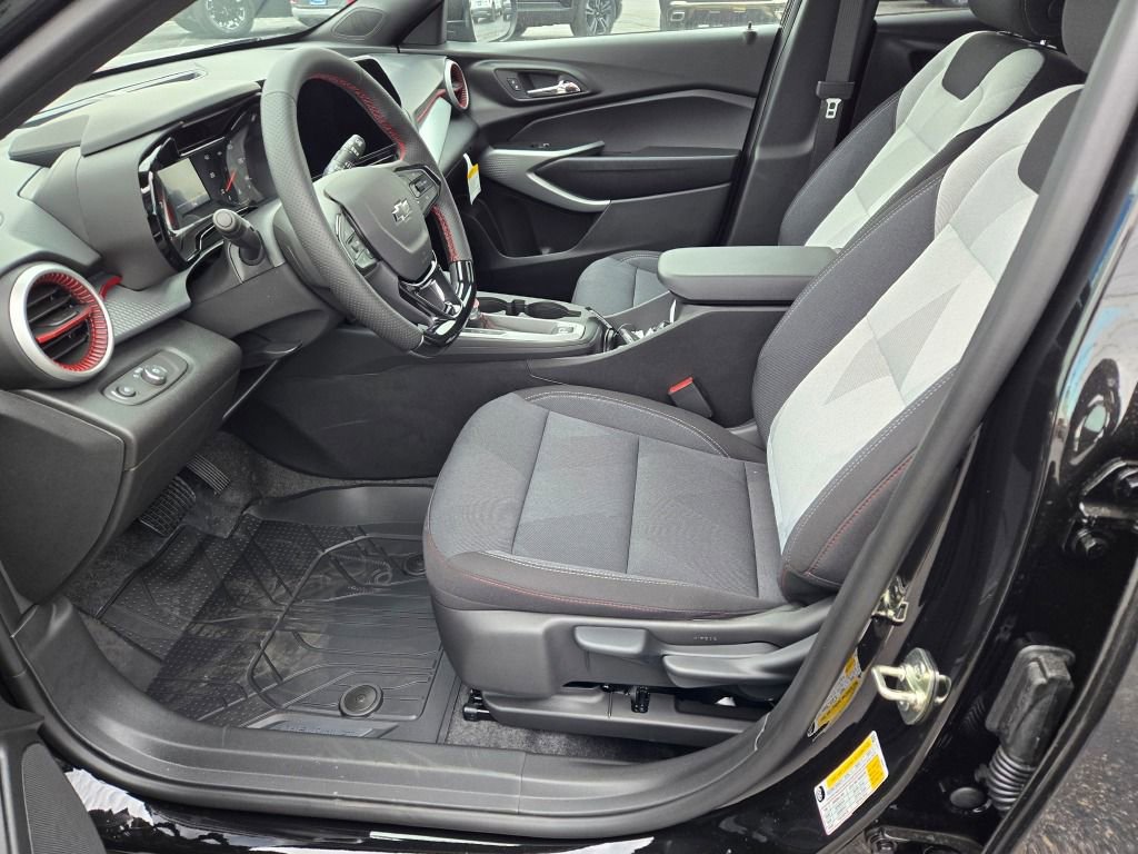 New 2026 Chevrolet Trax RS w/ Sunroof Package image 16