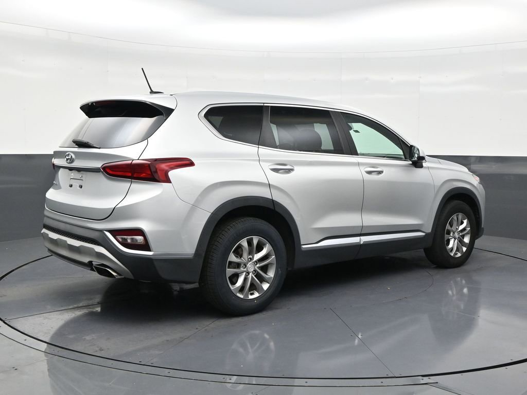 Used 2020 Hyundai Santa Fe SE w/ Cargo Package image 5