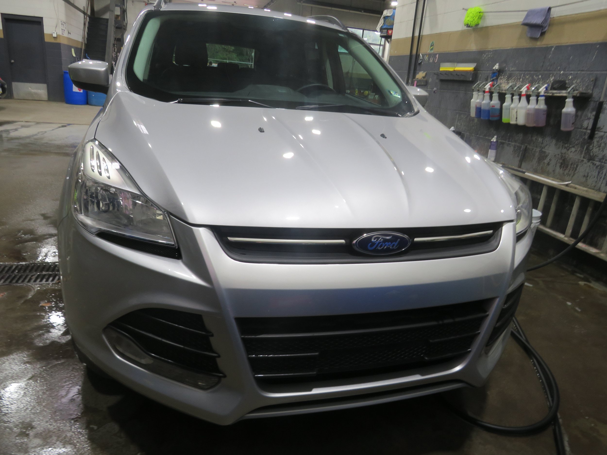 Used 2014 Ford Escape SE w/ Equipment Group 201A AWD/4WD image 2