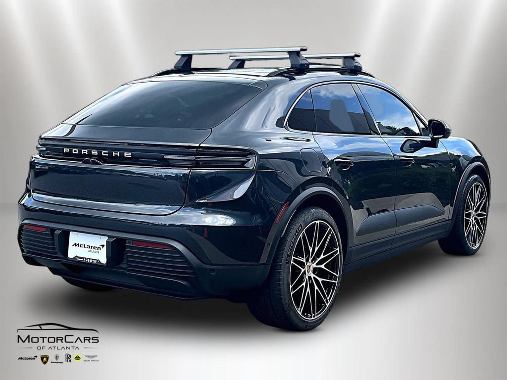 Used 2026 Porsche Macan Electric RWD image 11