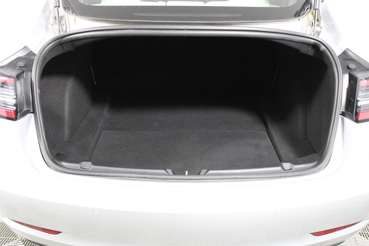 Used 2018 Tesla Model 3 Long Range AWD/4WD image 19
