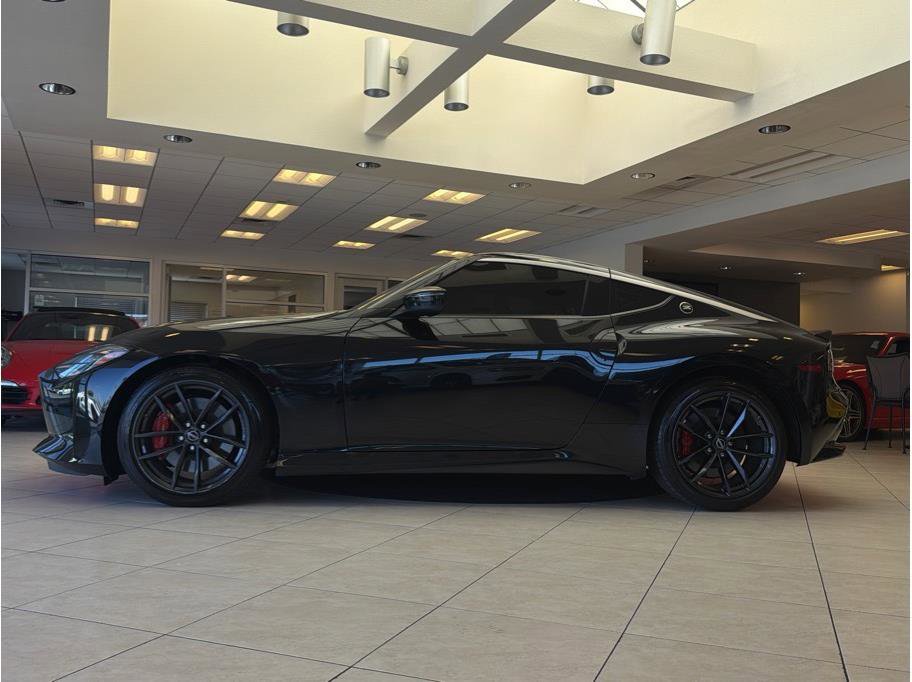 Used 2024 Nissan Z Performance w/ Floor Mat Package RWD image 8