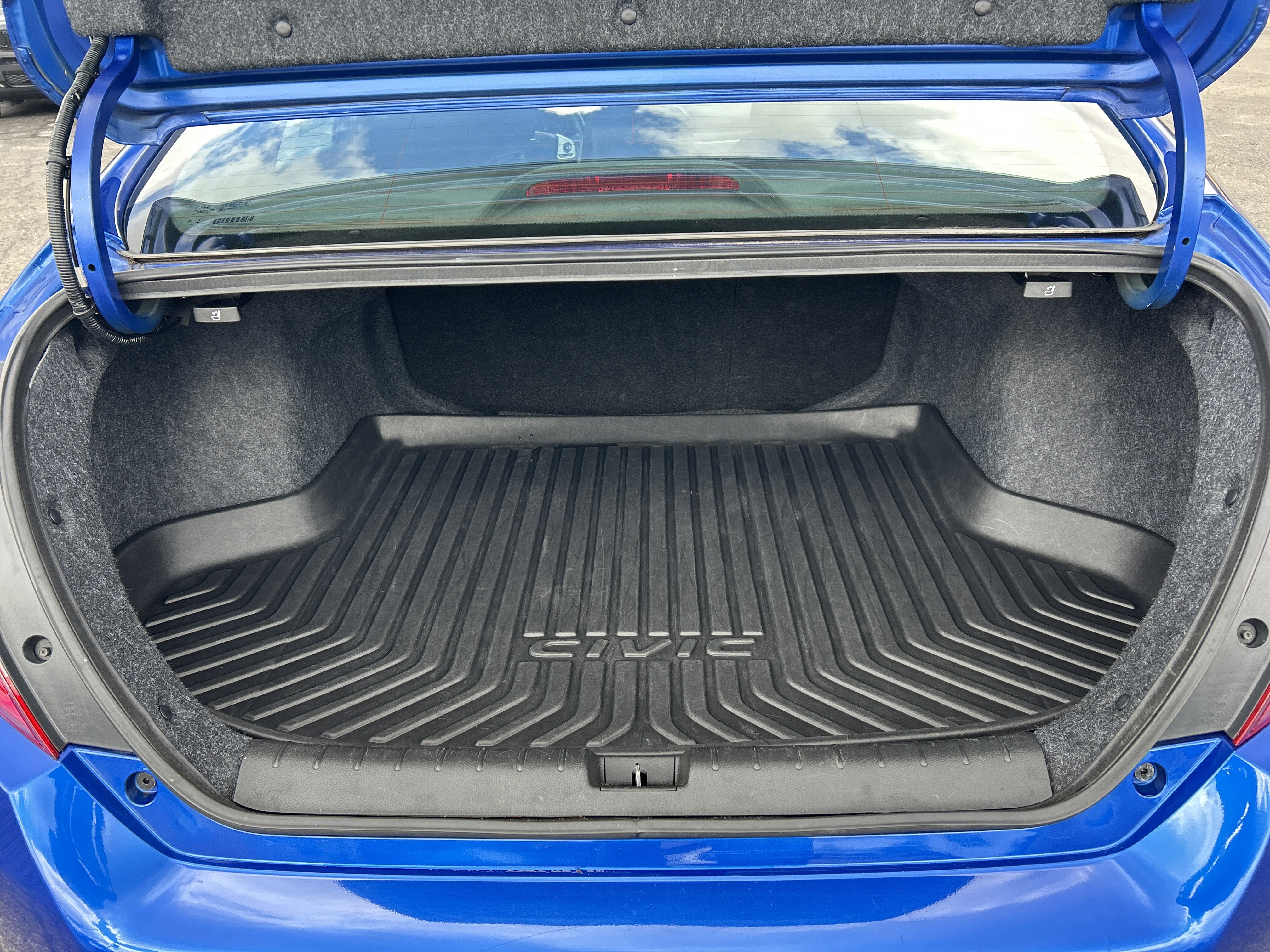 Used 2020 Honda Civic Sport image 9