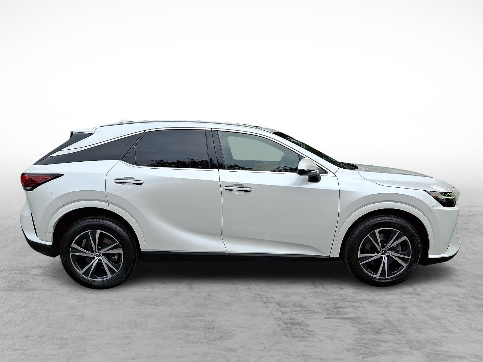 Used 2023 Lexus RX 350 Premium w/ Cold Area Package AWD/4WD image 7