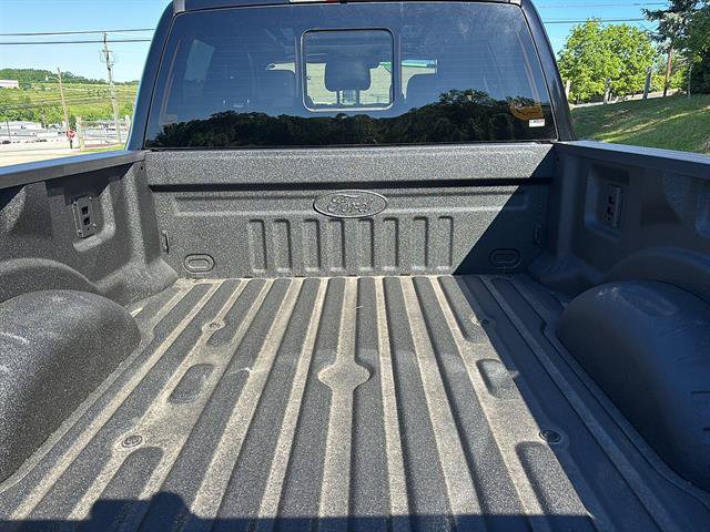 New 2026 Ford F250 Lariat w/ Black Appearance Package AWD/4WD image 18