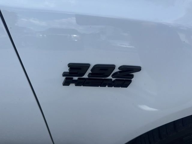 Used 2023 Chrysler 300 C RWD image 6
